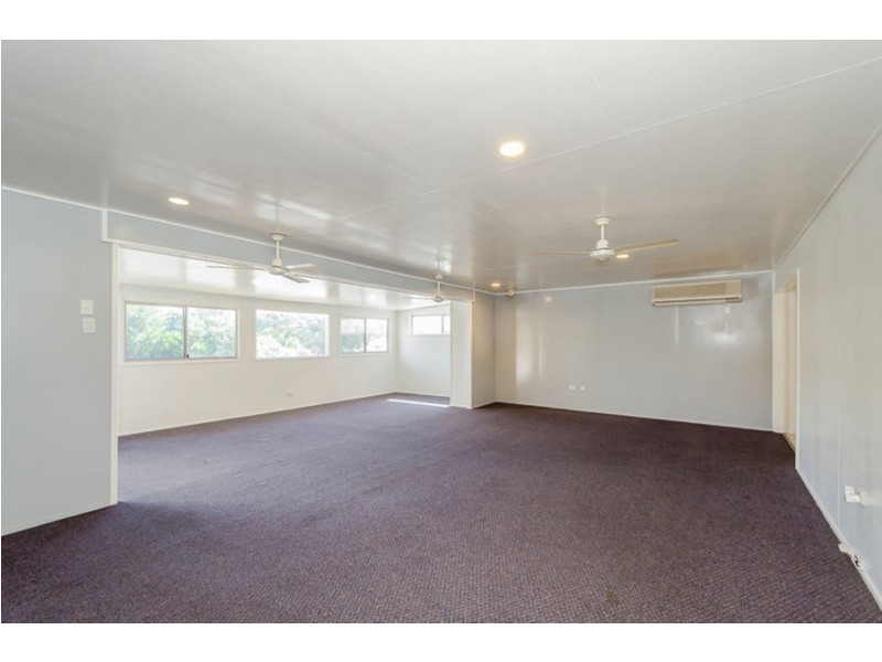 27 Dalton Street, Clinton QLD 4680