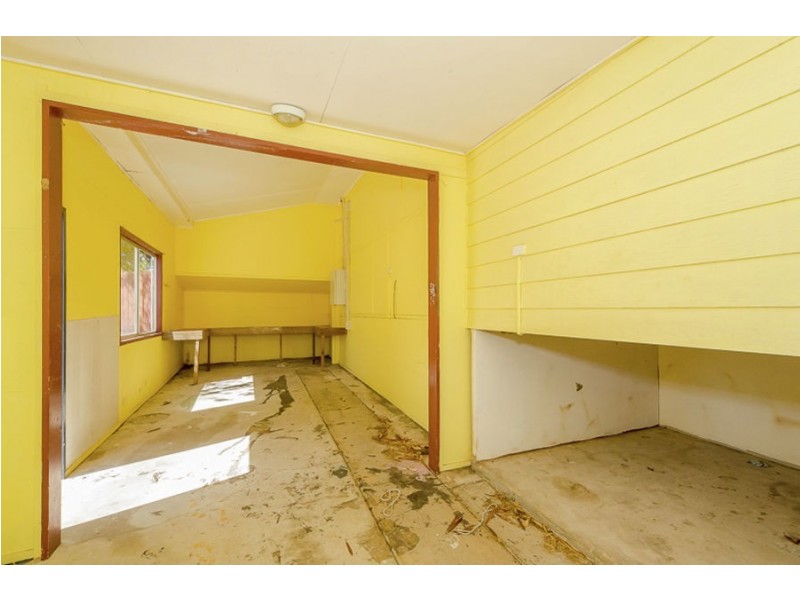 27 Dalton Street, Clinton QLD 4680