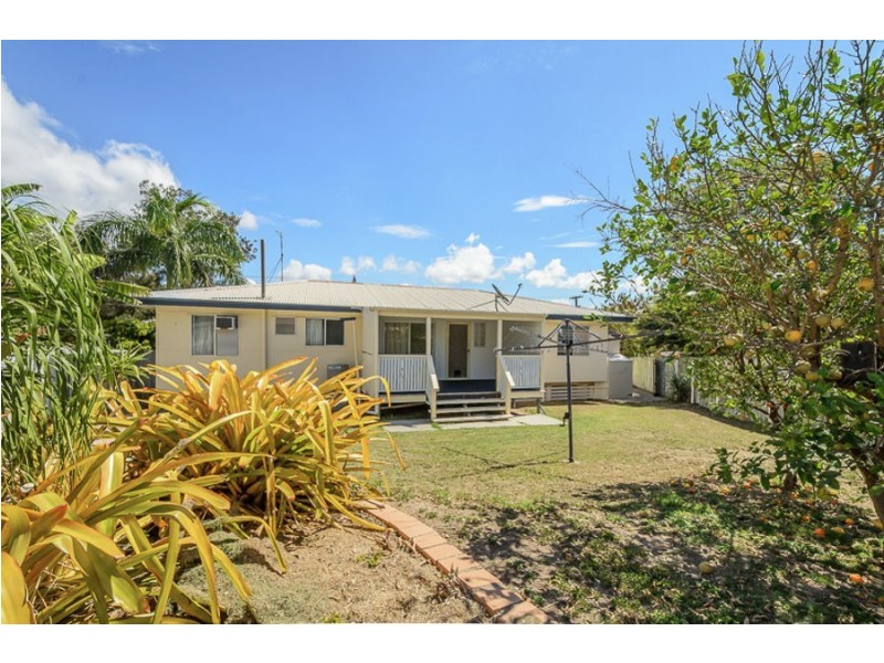 27 Dalton Street, Clinton QLD 4680