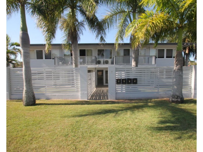 2/2 Walters Street, West Gladstone QLD 4680