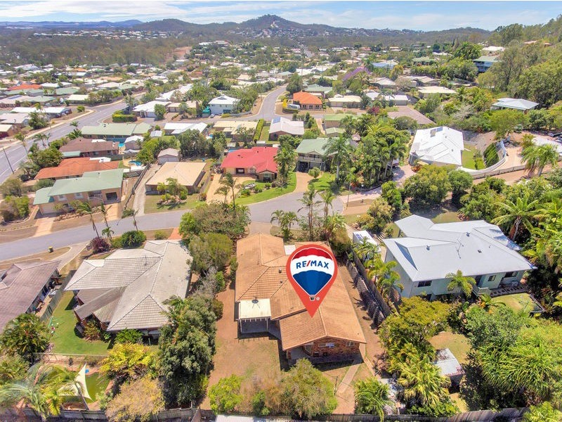 6 Selwyn Close, Telina QLD 4680