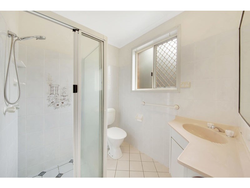 6 Selwyn Close, Telina QLD 4680