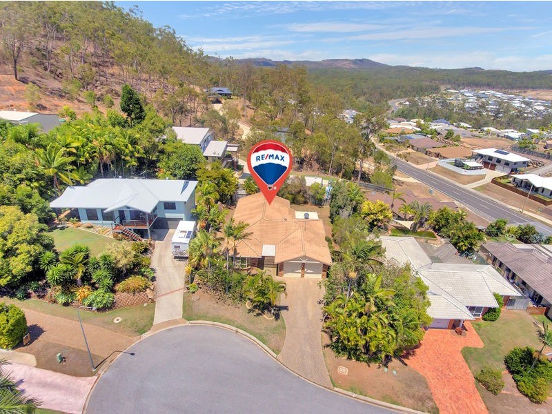 6 Selwyn Close, Telina QLD 4680