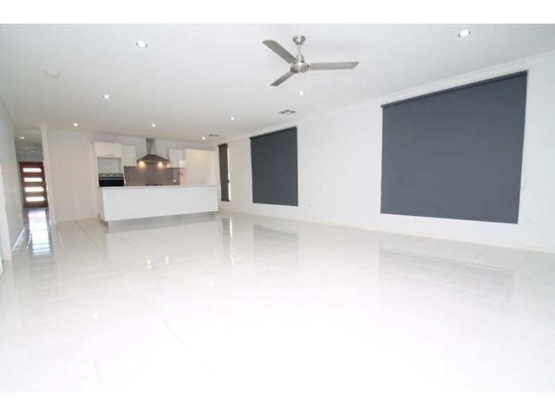 18 Valhalla Street, Clinton QLD 4680