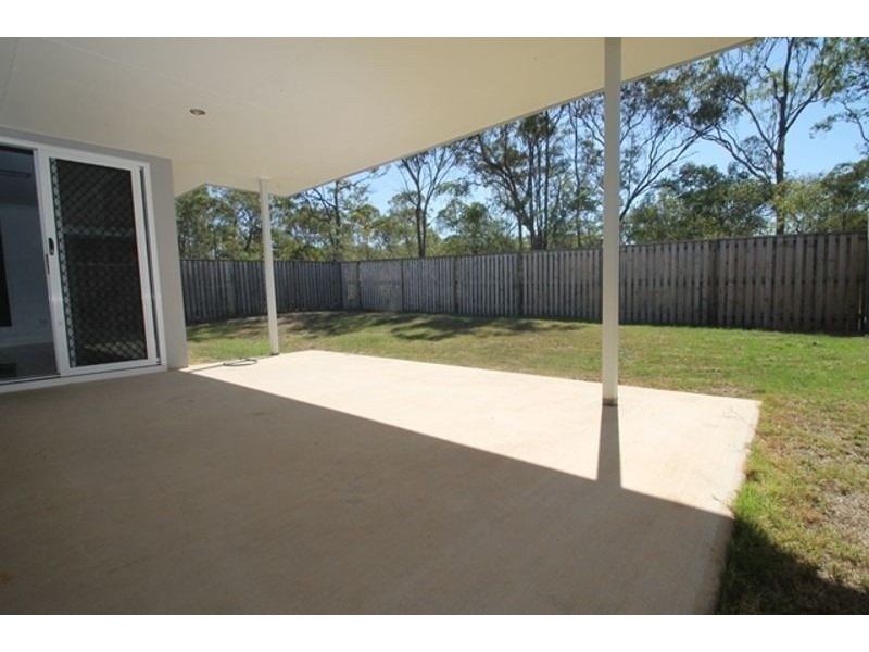 18 Valhalla Street, Clinton QLD 4680