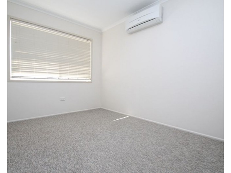 2/17 Mercedes Street, Clinton QLD 4680
