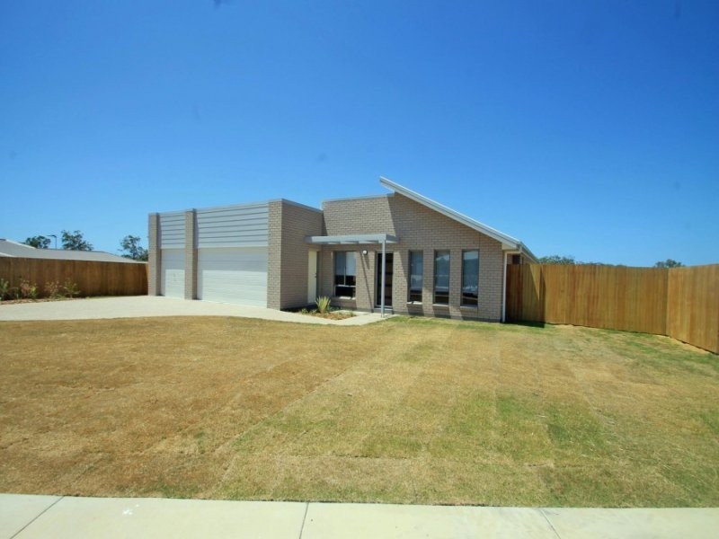 2 Owttrim Circuit, O’connell QLD 4680
