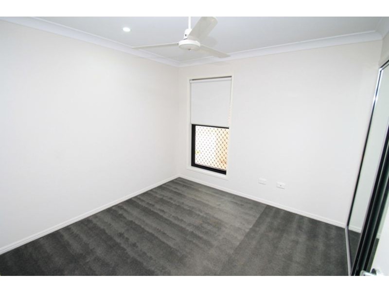 10 Phoenix Place, Telina QLD 4680