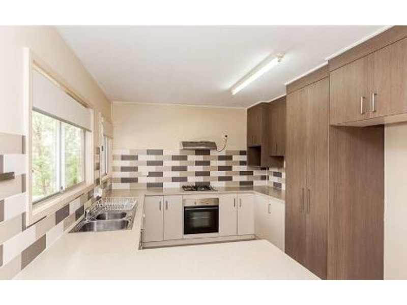 3 Peters Crescent, West Gladstone QLD 4680