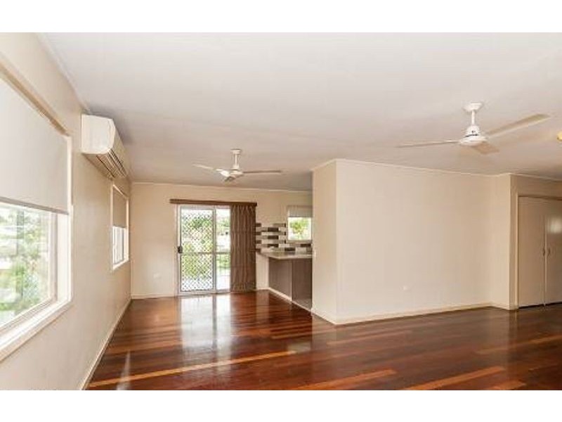 3 Peters Crescent, West Gladstone QLD 4680