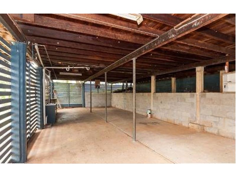 3 Peters Crescent, West Gladstone QLD 4680