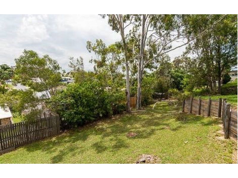 3 Peters Crescent, West Gladstone QLD 4680