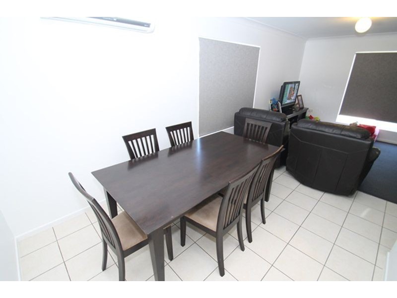 49 Skyline Drive, New Auckland QLD 4680