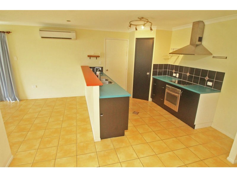 75 Emmadale Drive, New Auckland QLD 4680