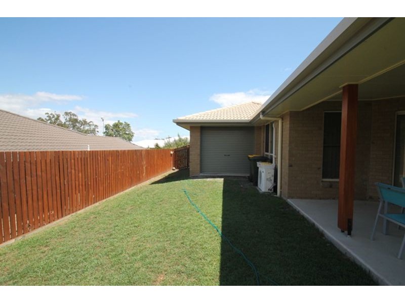 14 Larcom Rise, West Gladstone QLD 4680