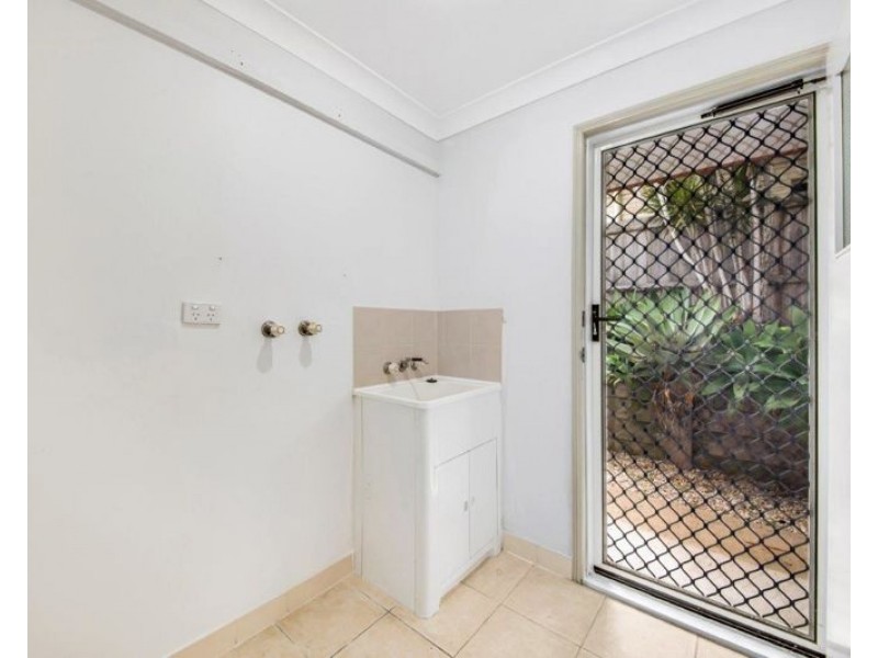 3 Benjamin Court, Glen Eden QLD 4680