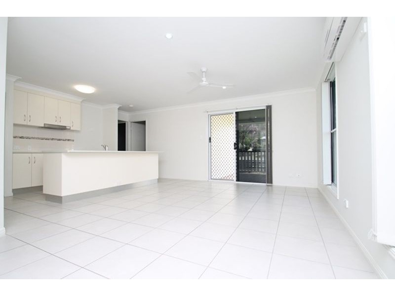 36 Tuna Street, Toolooa QLD 4680