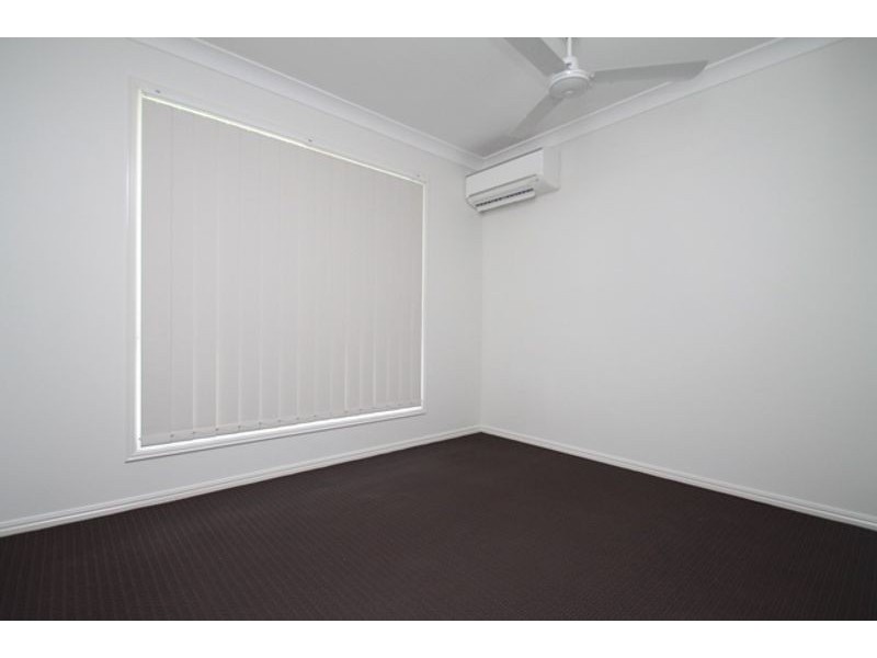 36 Tuna Street, Toolooa QLD 4680