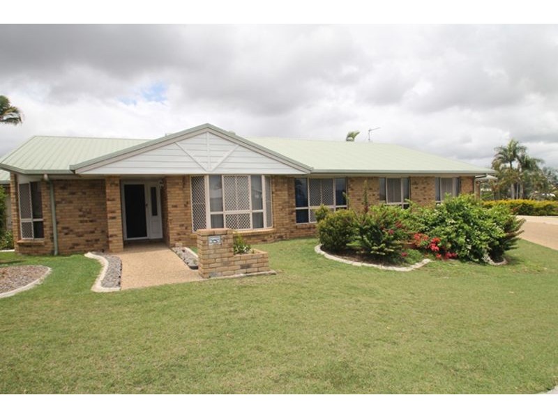 2 Fawley Close, Telina QLD 4680