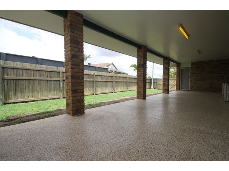 2 Fawley Close, Telina QLD 4680