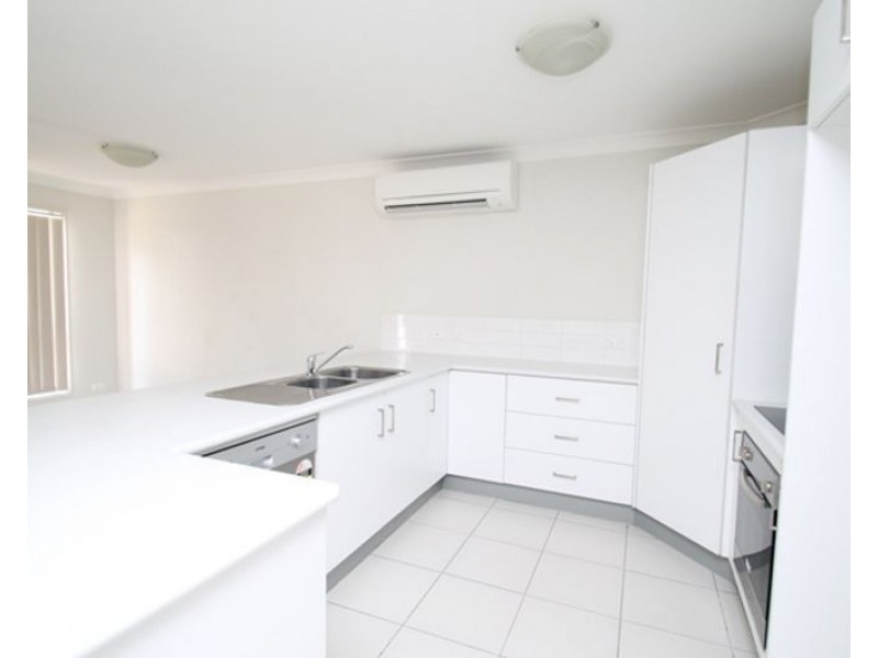 2/1 French Street, South Gladstone QLD 4680