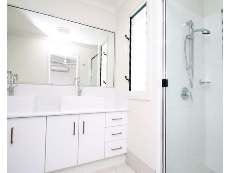 2/1 French Street, South Gladstone QLD 4680
