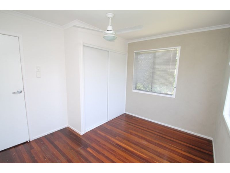 17 Penda Avenue, New Auckland QLD 4680