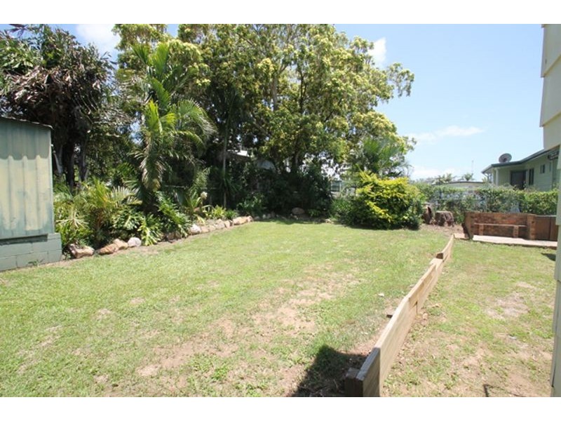 17 Penda Avenue, New Auckland QLD 4680