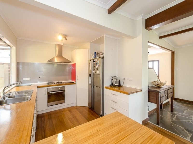 4 Lotus Street, Sun Valley QLD 4680
