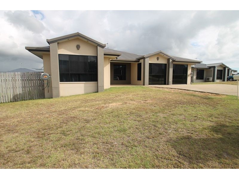 1 Eyre Court, Glen Eden QLD 4680