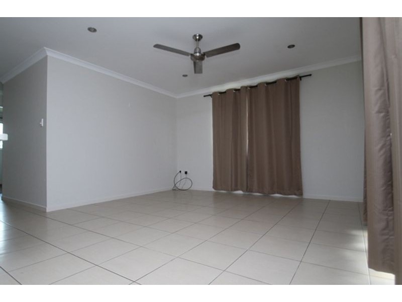 1 Eyre Court, Glen Eden QLD 4680