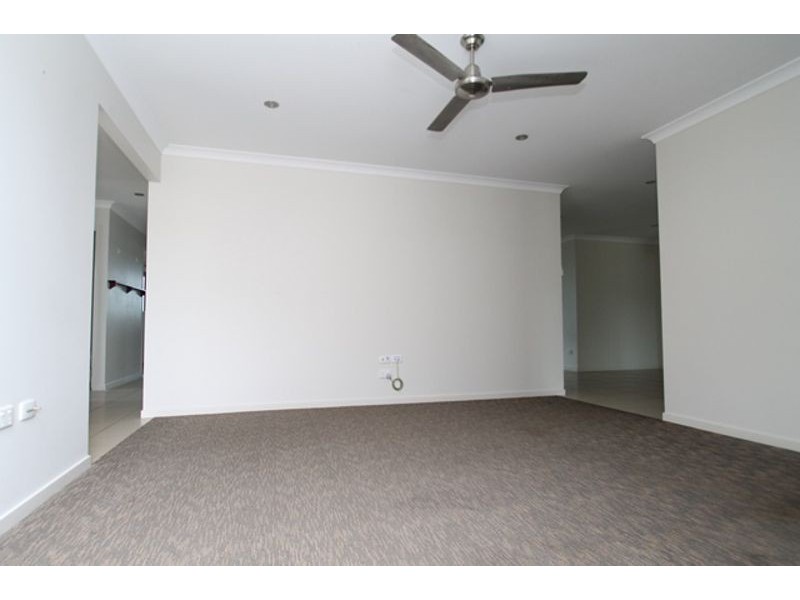 1 Eyre Court, Glen Eden QLD 4680