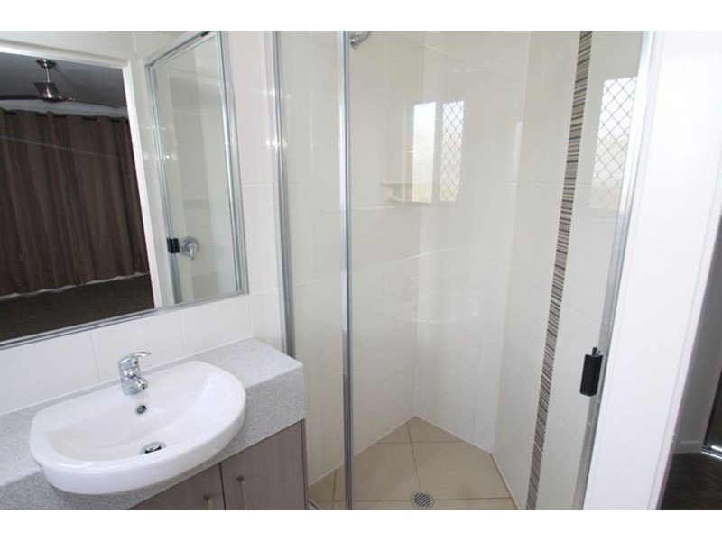 1 Eyre Court, Glen Eden QLD 4680
