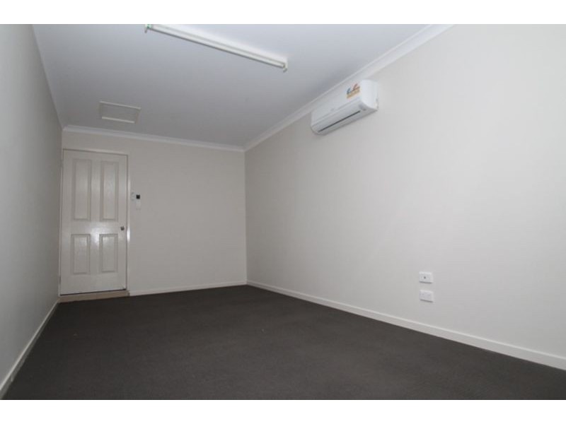 1 Eyre Court, Glen Eden QLD 4680