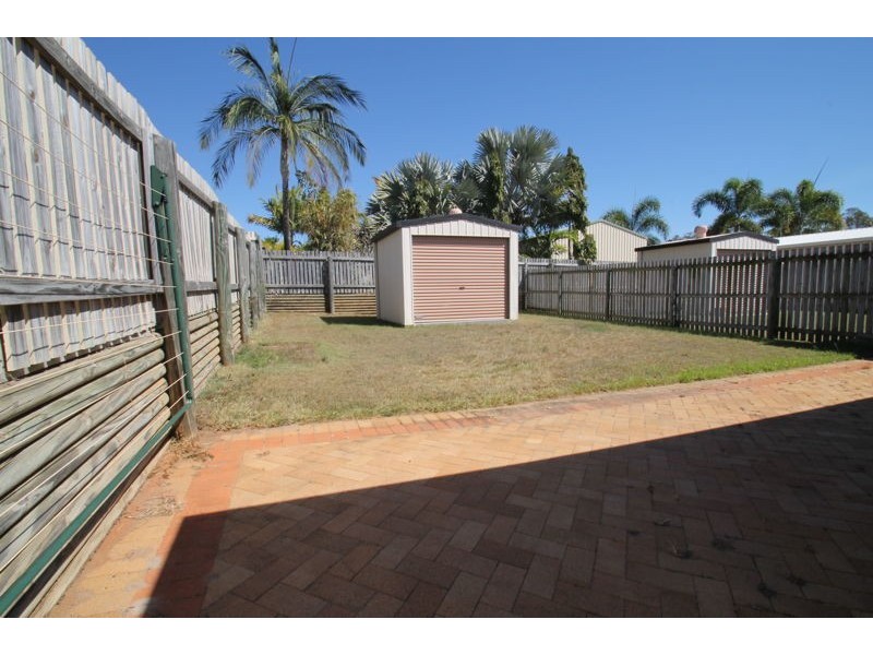 1/12 Calman Street, Clinton QLD 4680