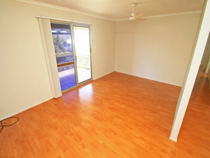 15 Hansen Crescent, Clinton QLD 4680