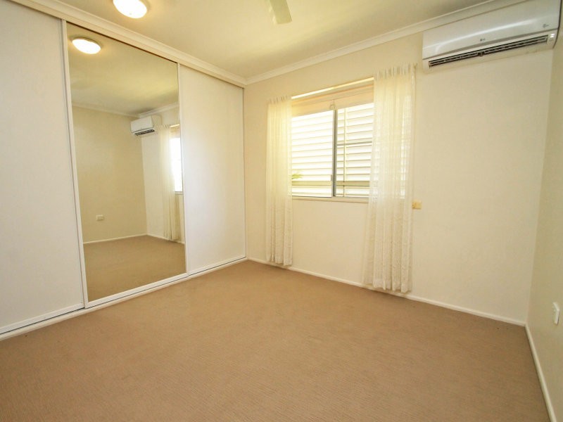 15 Hansen Crescent, Clinton QLD 4680