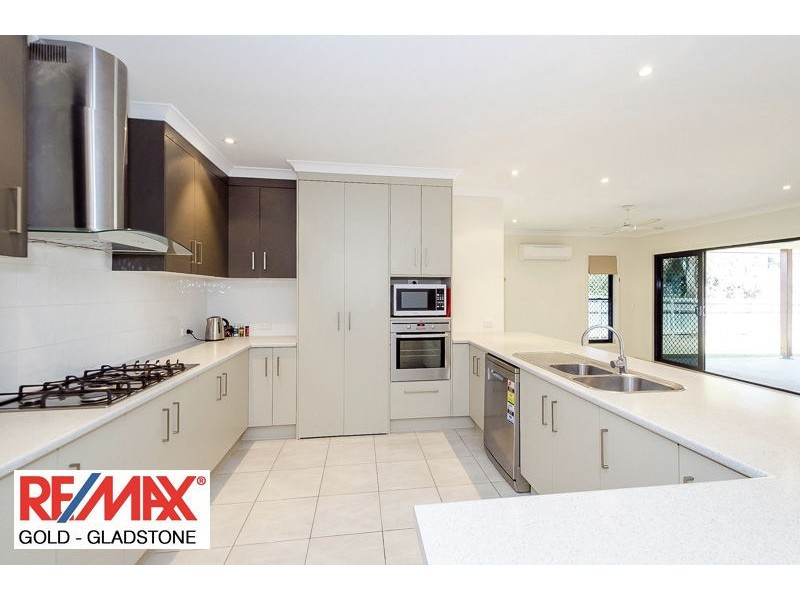 40 Dean Street, Glen Eden QLD 4680