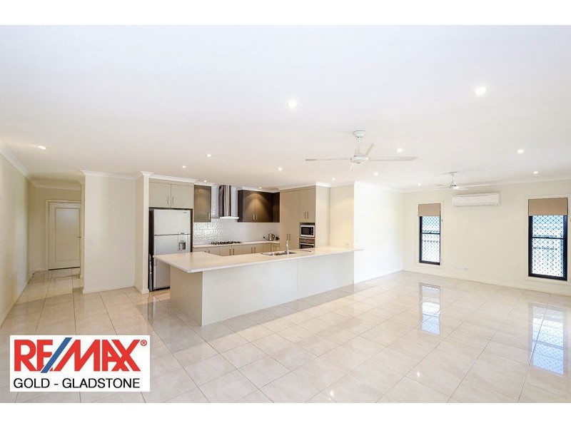 40 Dean Street, Glen Eden QLD 4680