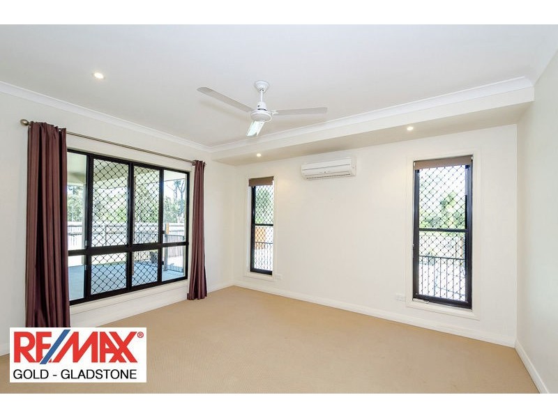 40 Dean Street, Glen Eden QLD 4680
