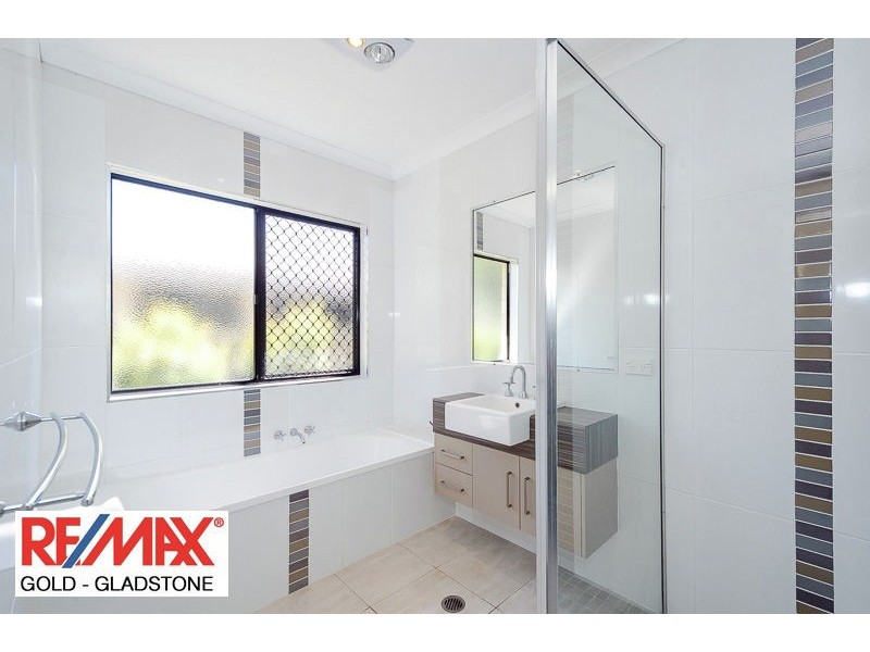 40 Dean Street, Glen Eden QLD 4680