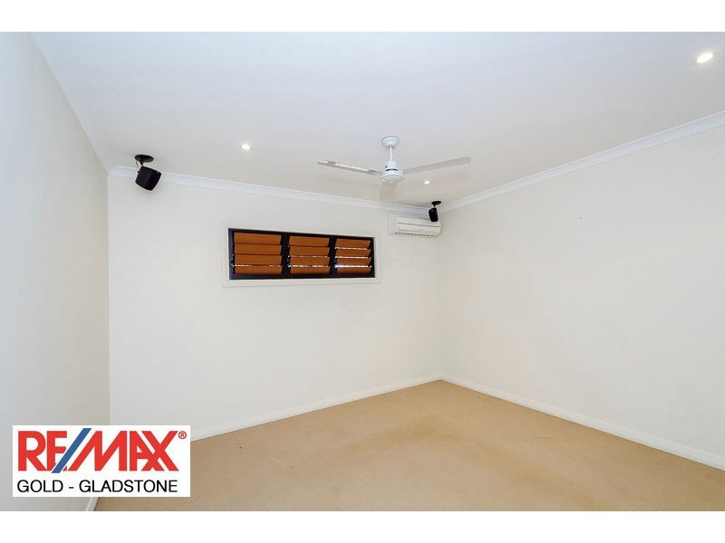 40 Dean Street, Glen Eden QLD 4680