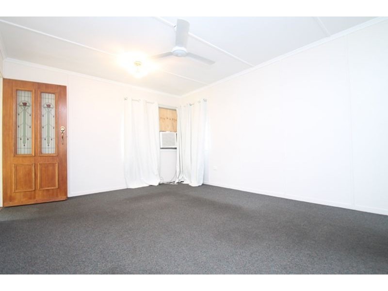 24 Bell Street, Barney Point QLD 4680
