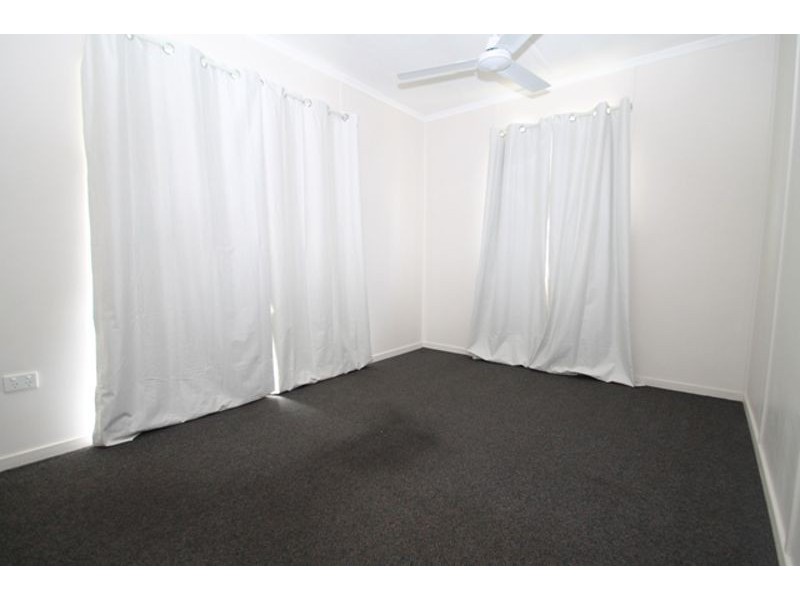 24 Bell Street, Barney Point QLD 4680