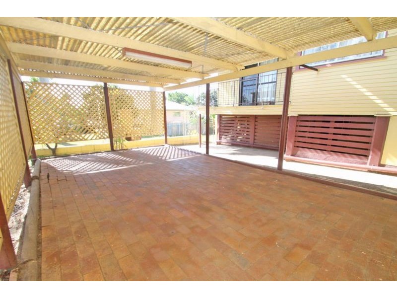 24 Bell Street, Barney Point QLD 4680