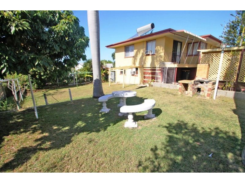 24 Bell Street, Barney Point QLD 4680