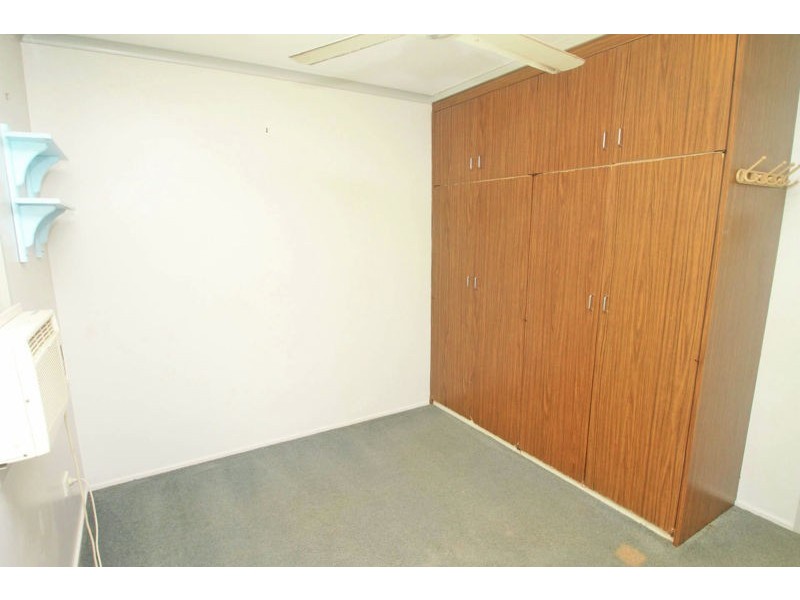 8 Oregon Court, New Auckland QLD 4680