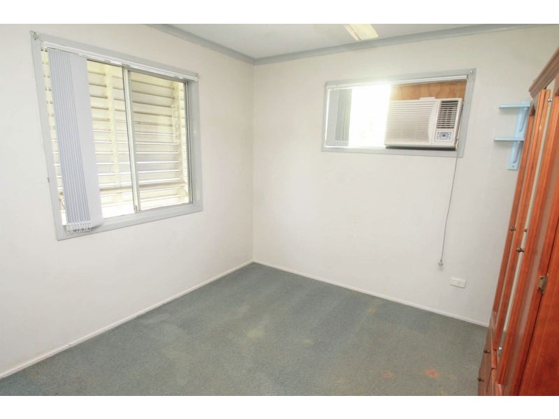 8 Oregon Court, New Auckland QLD 4680