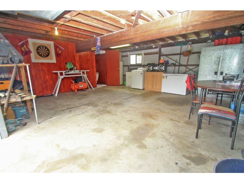 8 Oregon Court, New Auckland QLD 4680