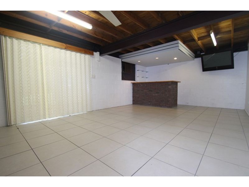 6 Hay Court, South Gladstone QLD 4680